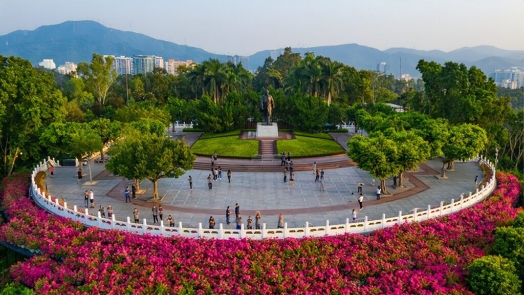Lianhuashan Park: A Window to Shenzhen’s Spirit and Scenery