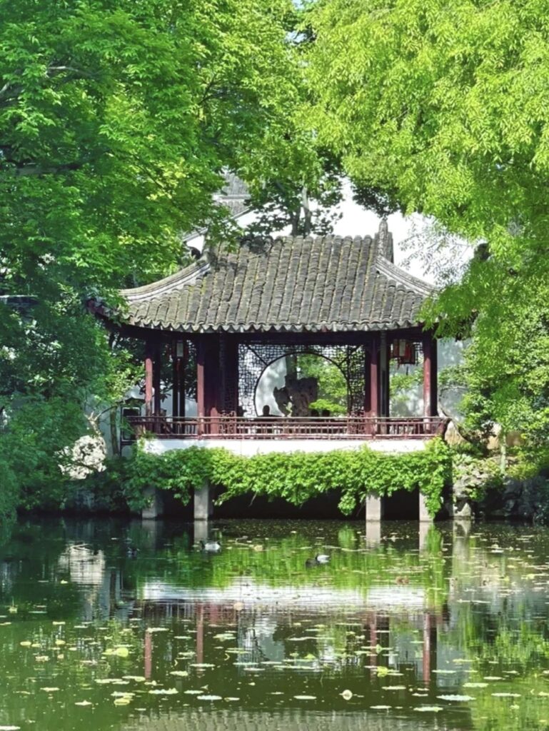 Traditional Chinese Gardens – An Oriental Wonderland with Scenery at Every Step