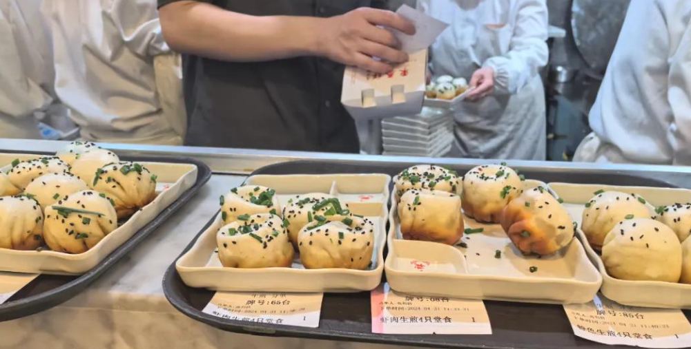 A Feast of Flavors in the Mortal World