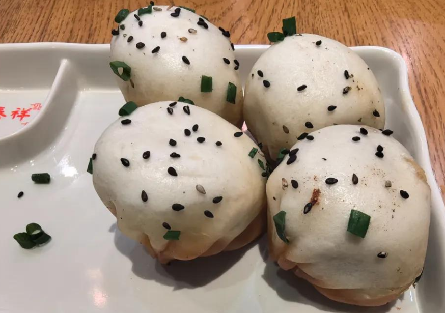 A Feast of Flavors in the Mortal World