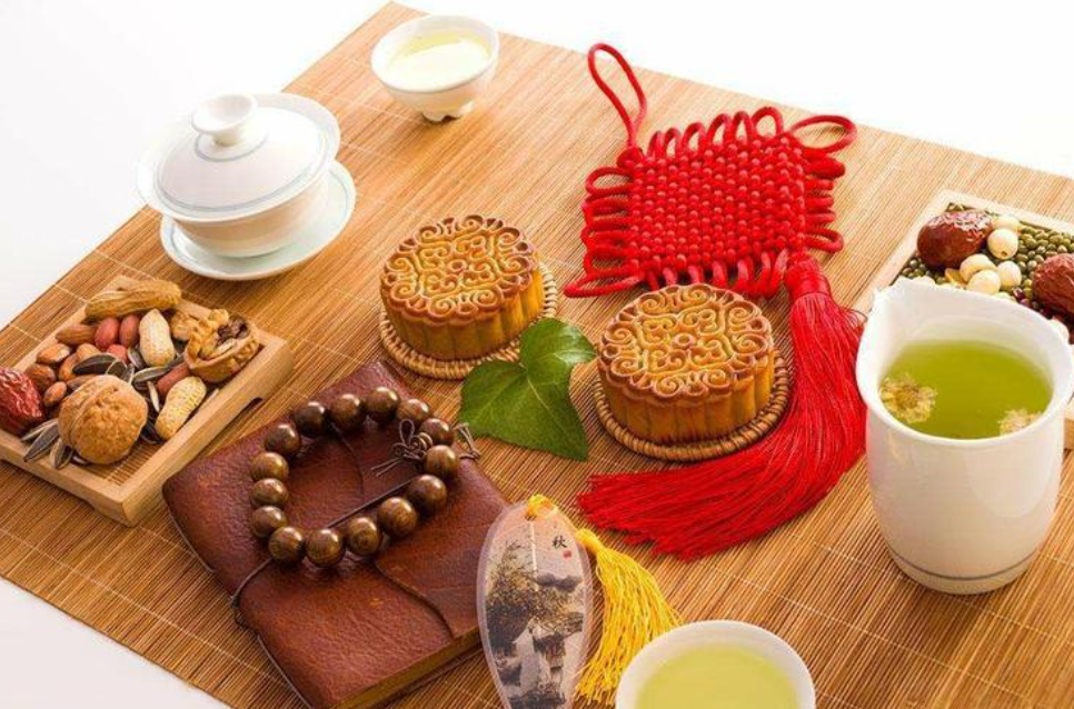 Mooncakes: The Iconic Delicacy of China’s Mid-Autumn Festival