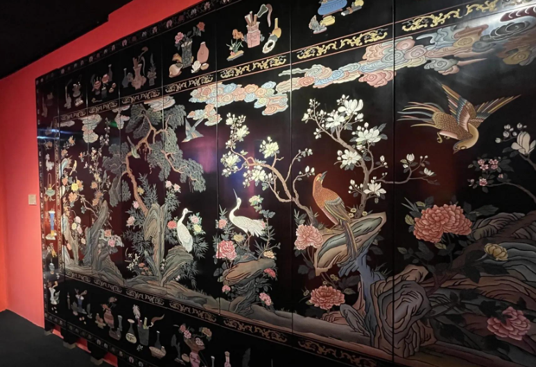 金漆嵌彩映宫华：北京金漆镶嵌的千年匠心与传承