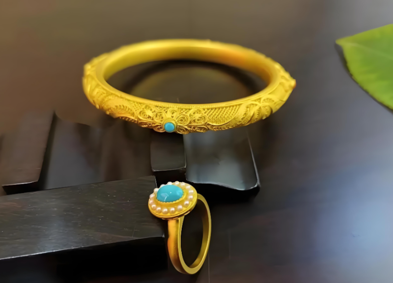 金丝绕腕藏宫韵：北京花丝镶嵌的细金匠心之旅-Dgcity-Discover Great Chinese City