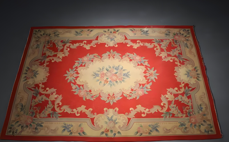 经纬织就宫华韵：北京宫毯的千年匠心与皇家传承