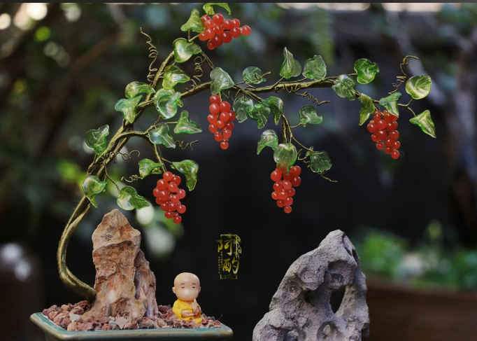 Beijing Chang’s Glass Grapes: A Century-Old Intangible Heritage of Craftsmanship