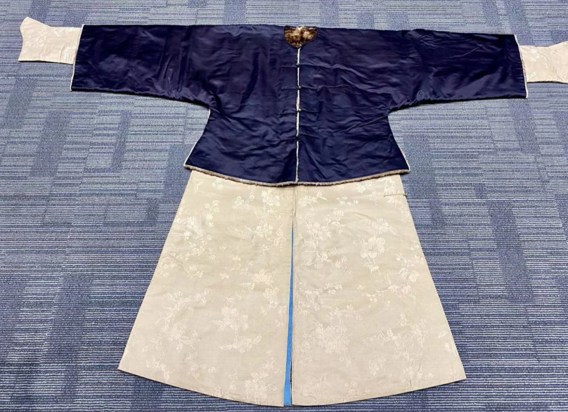 Desheng Jacket: A Foreign Traveler’s Guide to Beijing’s Centuries-Old Traditional Attire