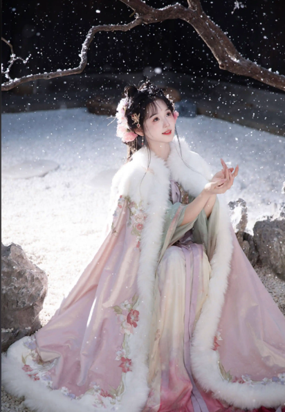 Cape & Jacket-Skirt Set: A Guide to Traditional Han Clothing in Beijing-Dgcity-Discover Great Chinese City