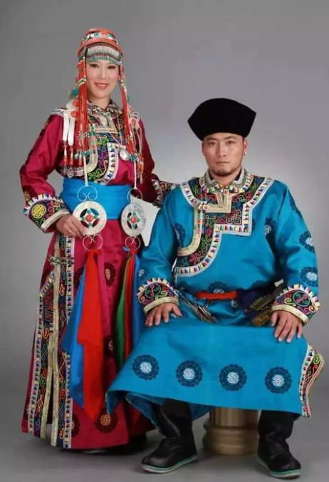 Uyghur Costumes: Silk Road Elegance in Beijing