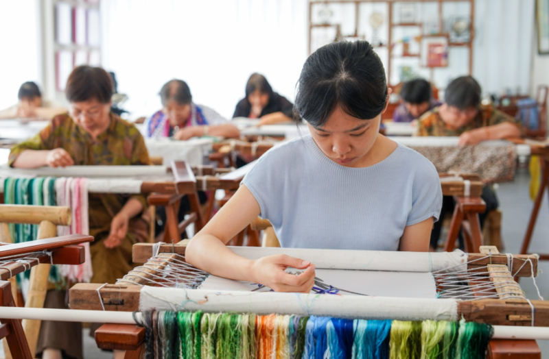 Su Embroidery Production Process: An Introduction to the Treasure of Oriental Traditional Handicrafts-Dgcity-Discover Great Chinese City