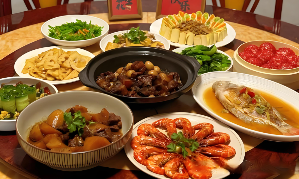 Reunion Dinner: The Cultural Root and Emotional Bond of Chinese Spring Festival