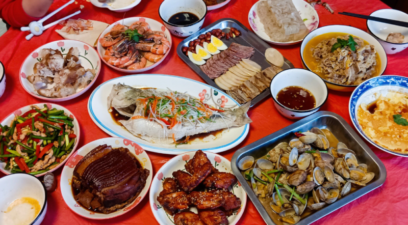 Reunion Dinner: The Cultural Root and Emotional Bond of Chinese Spring Festival-Dgcity-Discover Great Chinese City