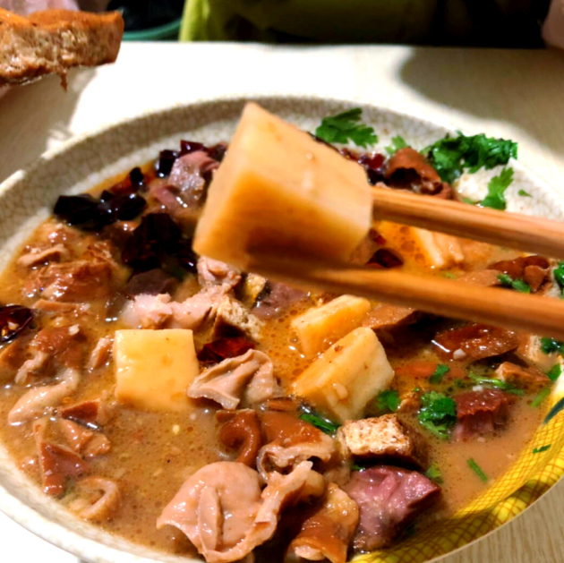 Beijing Luzhu Huoshao Guide: A Century-Old Flavor from Imperial Cuisine to Street Food-Dgcity-Discover Great Chinese City