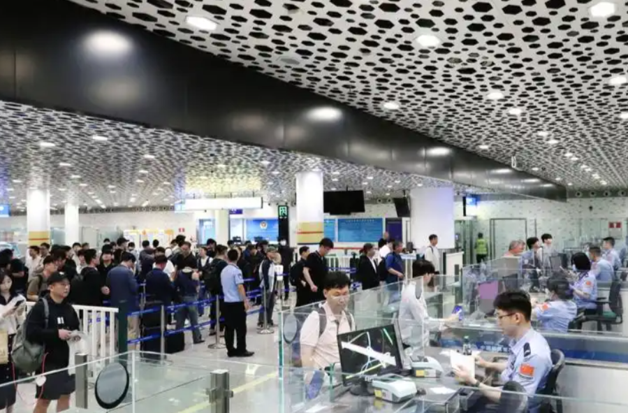 2026 China Entry Process & Guide | Foreign Travelers Practical Handbook