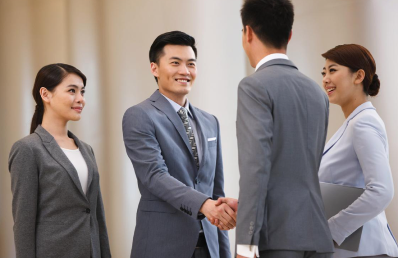 Must-Know Business Etiquette and Communication Skills for Foreigners Doing Business in China (Avoid Cultural Conflicts)-Dgcity-Discover Great Chinese City