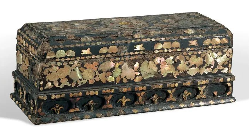 Chinese Lacquerware: A Millennium-Old Craft and Oriental Aesthetic Treasure