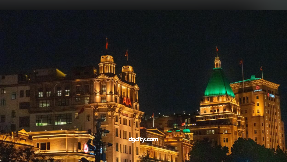 Wander Through the Bund’s International Architecture and Understand Shanghai’s Century-old History
