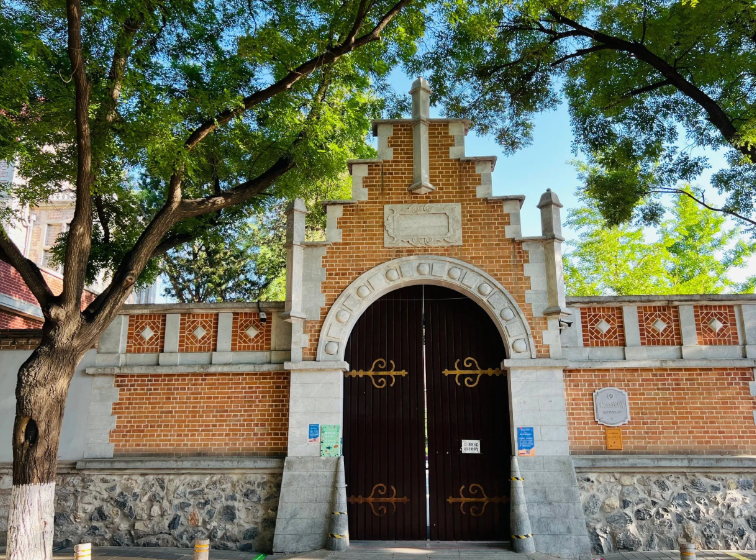 A Century of Embassy Street: Explore Dongjiaominxiang, Beijing’s Fusion of East and West-Dgcity-Discover Great Chinese City