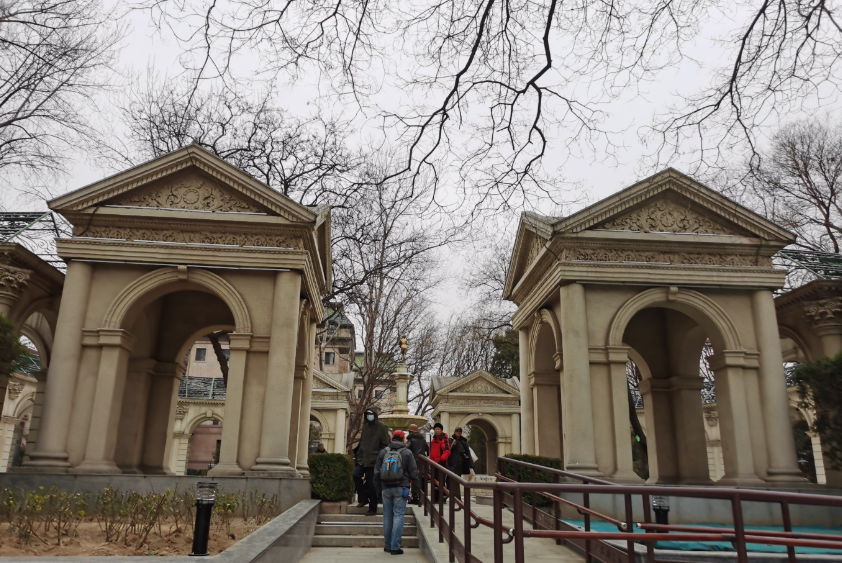 北京人定湖公园攻略 外国旅客必看 免费欧式园林地铁直达