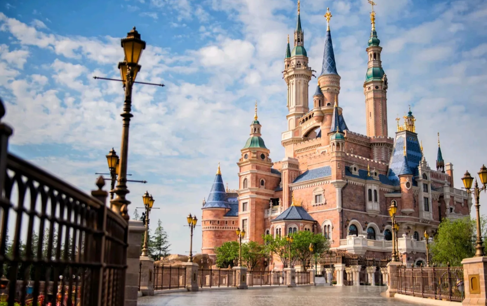 上海迪士尼度假区——魔法启航，解锁魔都童话盛宴-Dgcity-Discover Great Chinese City