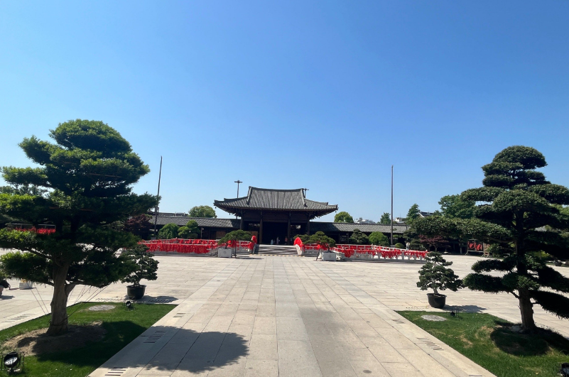 A Treasure of Late Tang Architecture: A Complete Travel Guide to Baoshan Temple Shanghai for Foreign Tourists