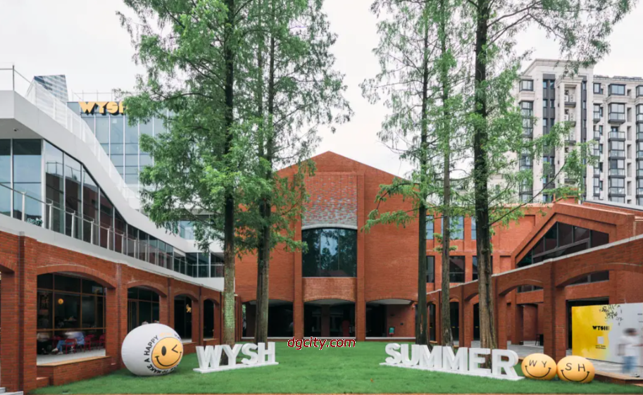 Industrial Charm & Creative Bloom: A Complete Guide to Shanghai M50 for Foreigners-Dgcity-Discover Great Chinese City