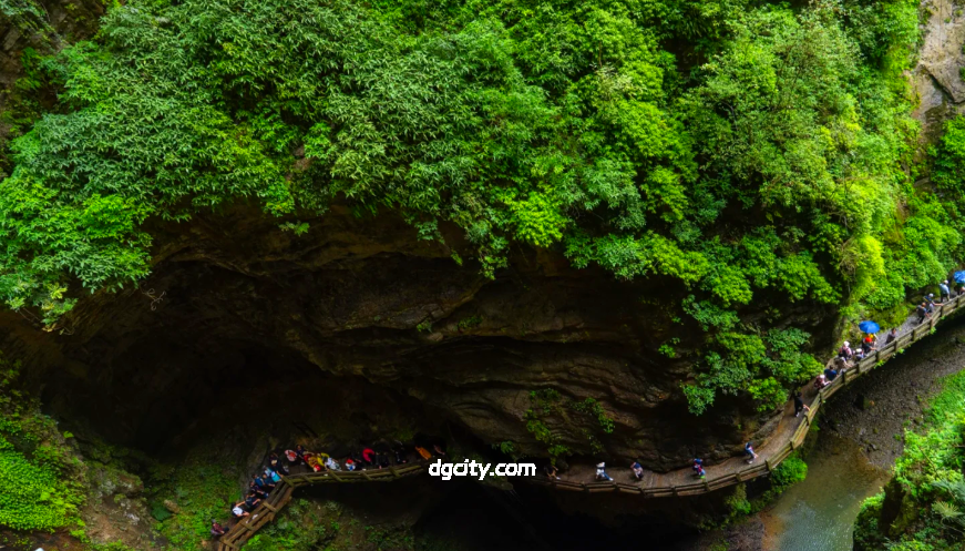 Longshuixia Gorge, Wulong Chongqing – Explore the Karst Secret Deep in the Earth