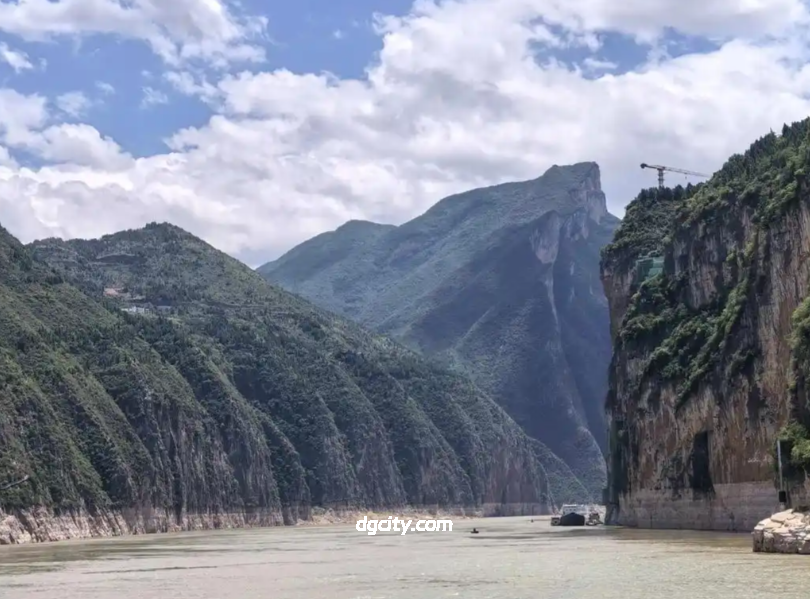 Baidi City & Qutang Gorge, Poetry and Rivers at the Start of the Three Gorges