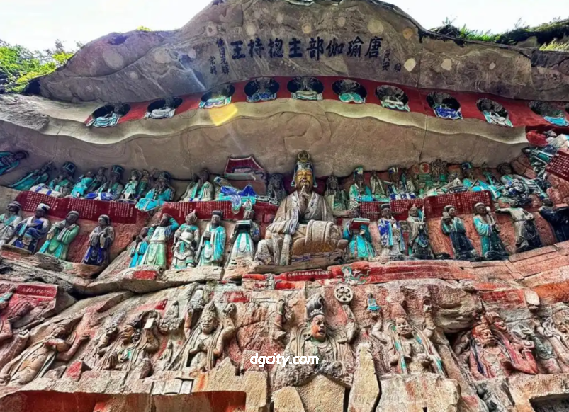 Dazu Rock Carvings, a Buddhist Art Treasure on Millennium Cliffs-Dgcity-Discover Great Chinese City