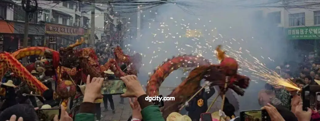 秀山梅江元宵炸龙全攻略 百年非遗民俗游玩指南
