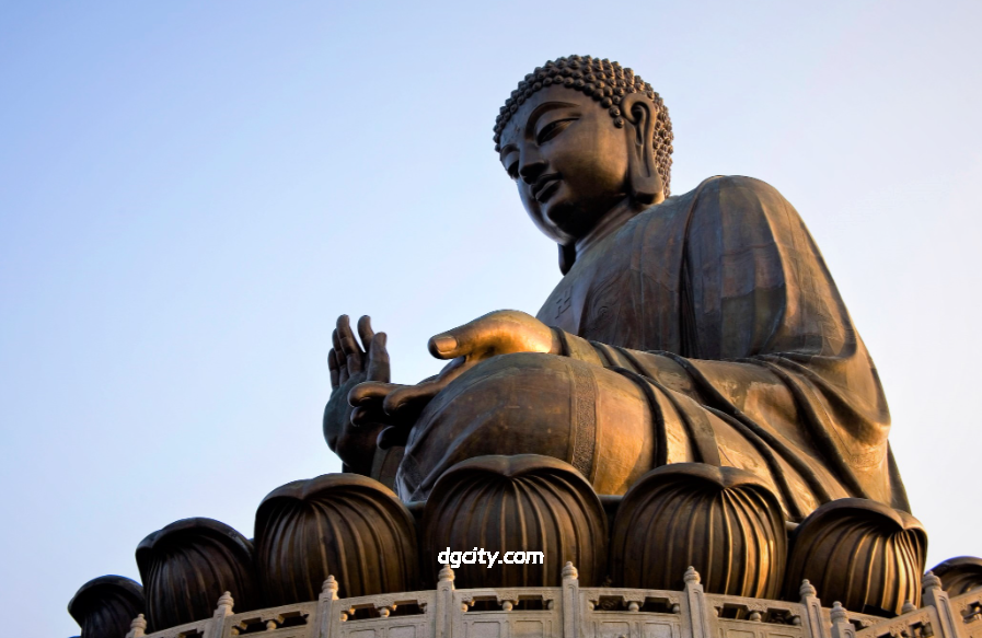 Zen in the Clouds: A Comprehensive Guide to Tian Tan Buddha Hong Kong