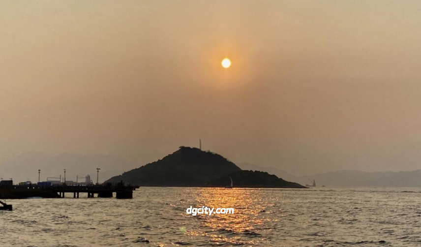 Orange Sea Feast: A Comprehensive Guide to Kennedy Town Sunset in Hong Kong-Dgcity-Discover Great Chinese City