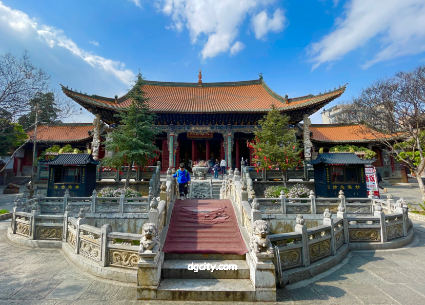 Ancient Town: Dian Kingdom History & Temple Complex