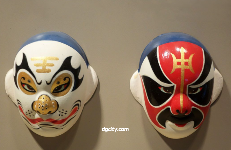 Beijing Beijing Opera masks-Travel China - 旅行中国