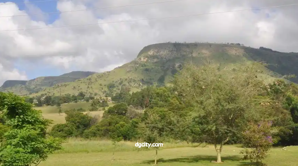 Explore Western Hills Kunming: Scenic Mountain Retreat with Panoramic Views-Travel China - 旅行中国