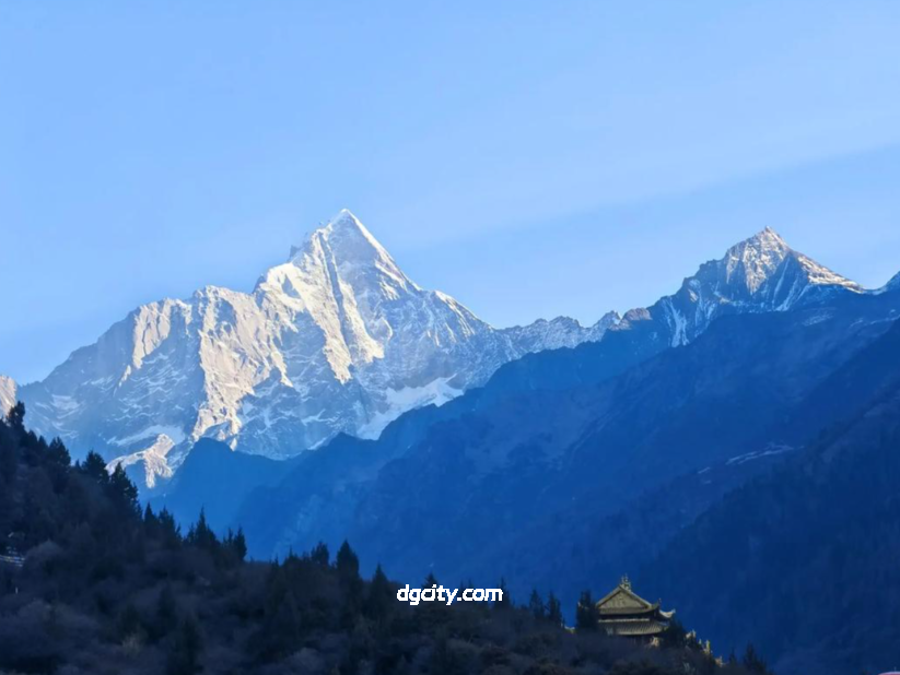 The Queen of Sichuan Mountains: A Hidden Alpine Paradise in Western Sichuan-Travel China - 旅行中国