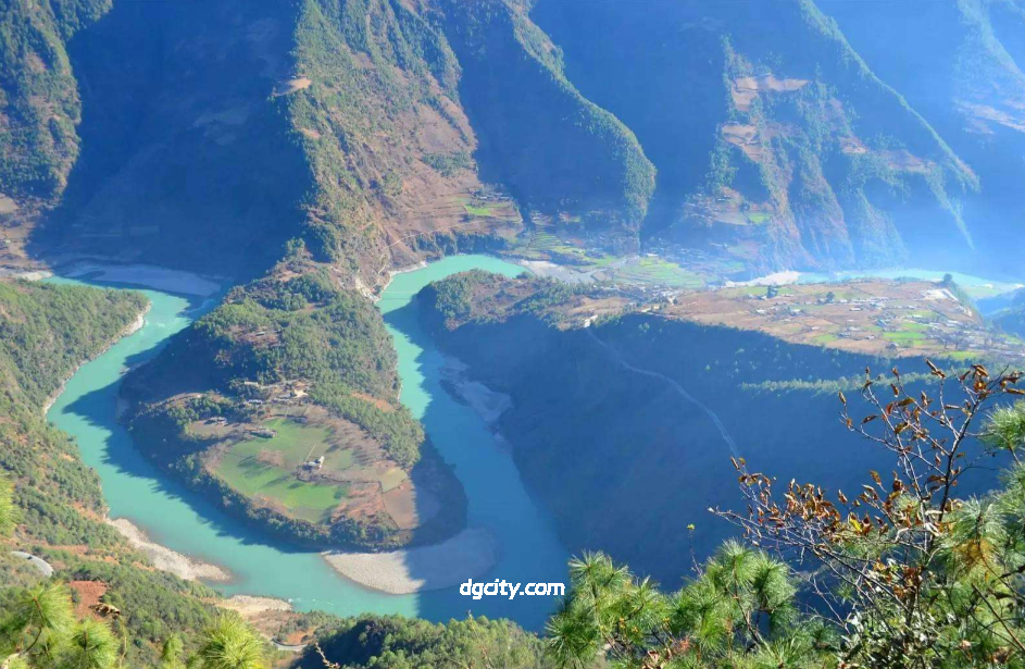 Discover Nu River Grand Canyon: 'Angry River' & Minority Culture Corridor-Travel China - 旅行中国