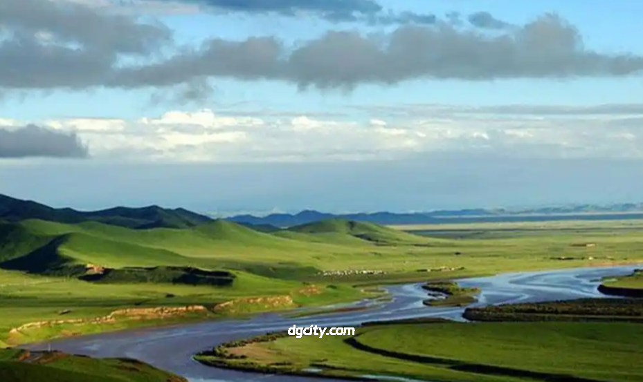 Journey Along Lancang River: Source of Mekong & Ethnic Riverside Life