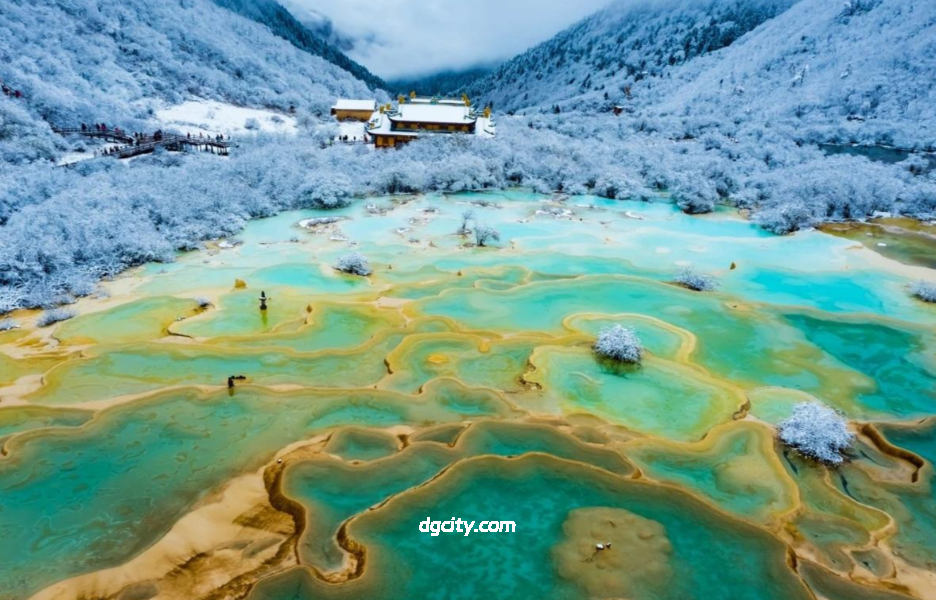 人间瑶池，自然雕琢——黄龙风景名胜区全景解析-Travel China - 旅行中国